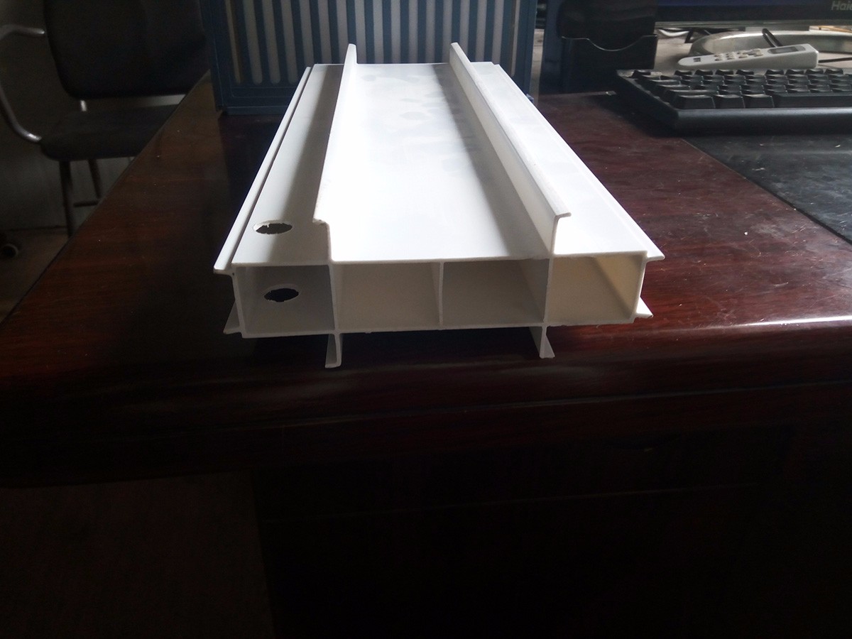 新疆立面拉缝板 (1)150MM宽拉缝板